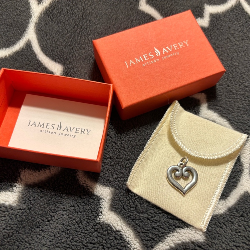James Avery Retired Scrolled Heart Pendant/Charm
